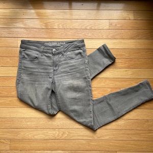 American Eagle Grey Jeans 4 Short